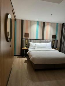 Ramada Encore by Wyndham - 59