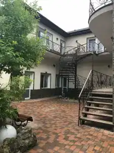 Олимпия - 0