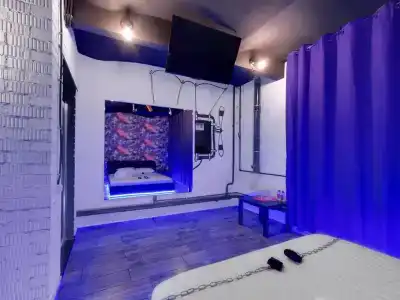 Антиотель на Живова - 3