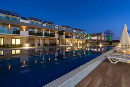 Veranda Suites - 1
