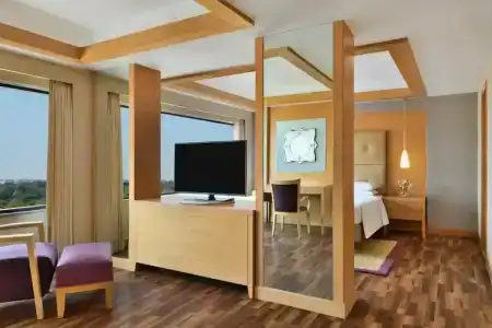 Courtyard by Marriott Chennai - 31