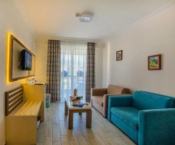 Club Big Blue Suit - All Inclusive - 33