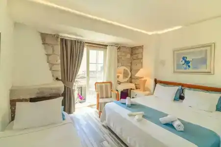 Alacati Asmali Konak - 2