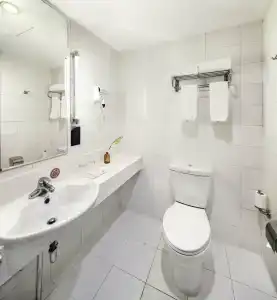 Holiday Inn Beijing Focus Square, An Ihg - 4