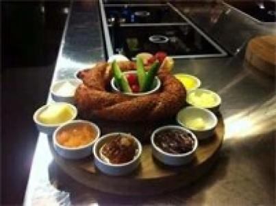 Corner Hot - 28