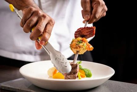 Crowne Plaza Chennai Adyar Park, An Ihg - 56