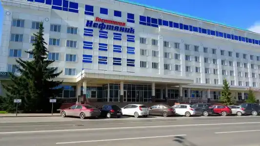 Нефтяник - 0
