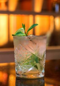 Bonnington & Leisure Centre - 26