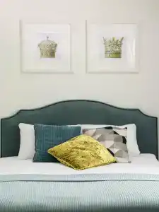 Room12 - 33
