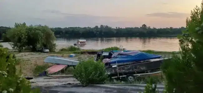 Баркас - 28