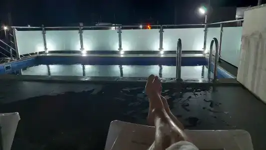 Коттедж с бассейном - 44