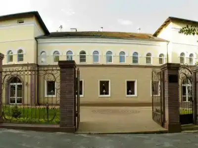 Династя - 1