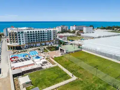 The Lumos Deluxe Resort & Spa - 36