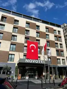 Novotel Istanbul Bosphorus - 1