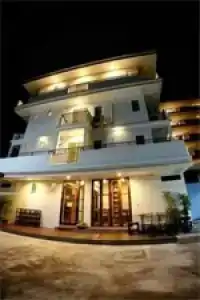 Sunshine Hostel - 0