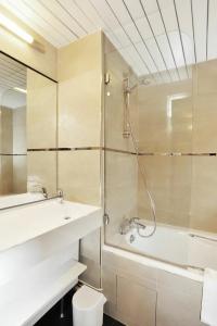 Best Western Plus Le Moderne - 99