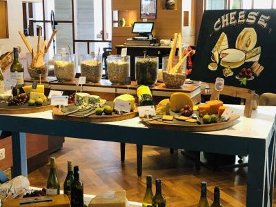 Sheraton Grand Bengaluru Whitefield & Convention Center - 42