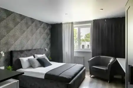 Room12 - 23