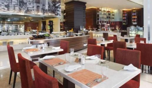 Holiday Inn Mumbai International Airport, An Ihg - 71