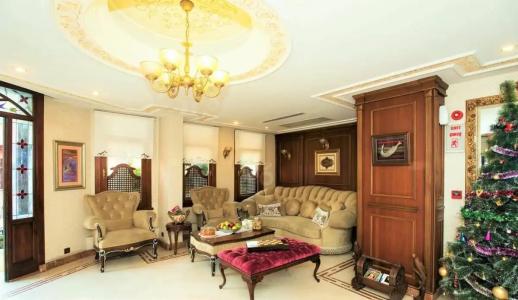 Emine Sultan - 42