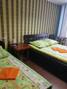 В центре - 33