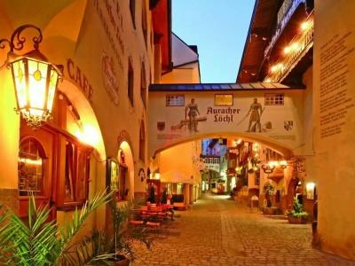 Boutique im Auracher Löchl - 45