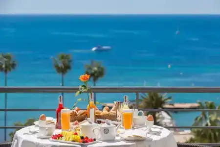 Hôtel Barrière Le Majestic Cannes - 7