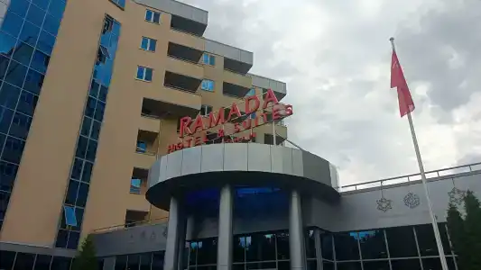 Ramada Hotel & Suites by Wyndham - 4