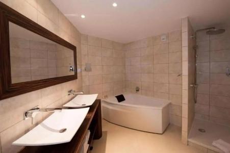 Best Western Premier Le Patio des Artistes Wellness Jacuzzi - 94