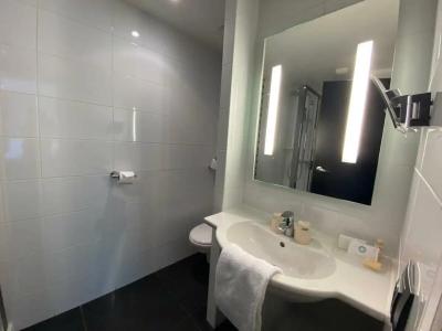Best Western Premier Le Patio des Artistes Wellness Jacuzzi - 50