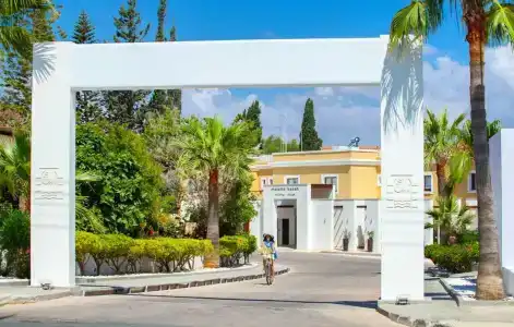 Malama Beach Holiday Village - 4