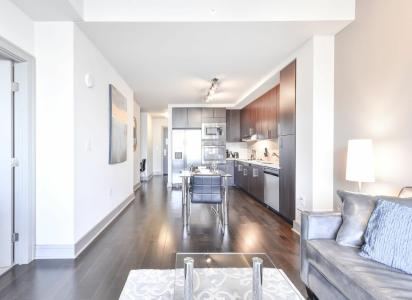 Global Luxury Suites Downtown - 14