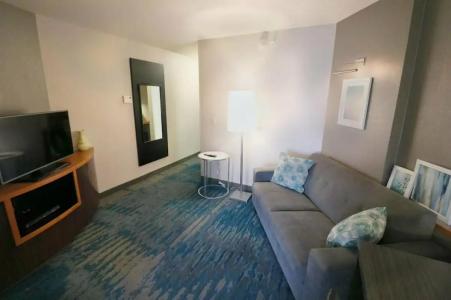 Fairfield Inn & Suites Airport - 41