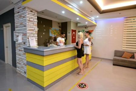 Rose Garden Apart - 17