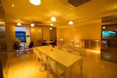 Comet Surat Thani - 18