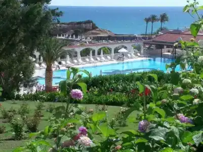 Denizkizi & Denizkizi Royal Seafront Resort & Restaurant & Beach Club - 8