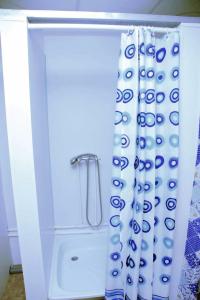 Нефтяник - 15