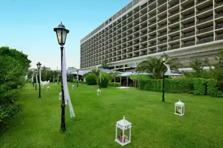 Hilton Istanbul Bosphorus - 33