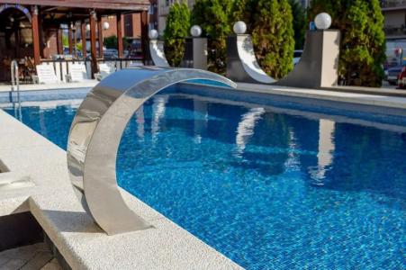 Royal by Undersun - 33