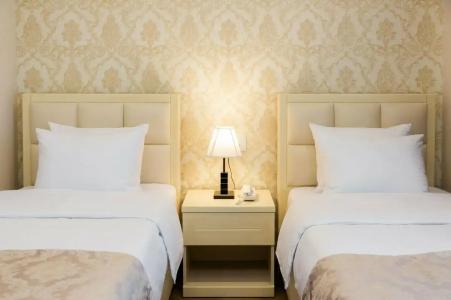 Orchid Boutique - 80