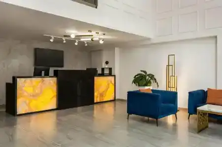 Ramada by Wyndham Tbilisi Old City - 22