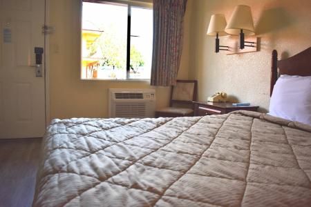 Knights Inn - 21