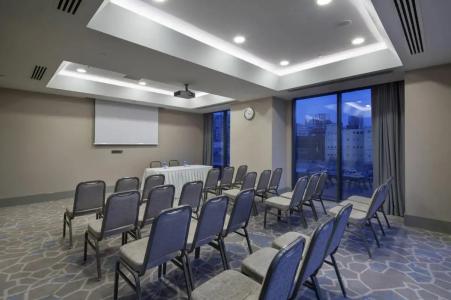 Hilton Garden Inn Istanbul Atatürk Airport - 86