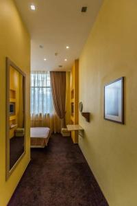 Boulevard Inn - 25