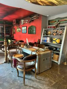 Upperhouse - 46