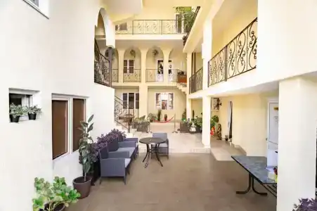 Лариса - 0
