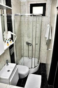 Monarch Istanbul - 14