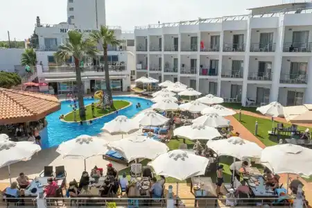 Mimoza Seafront & Beach - 32