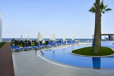 Mimoza Seafront & Beach - 6