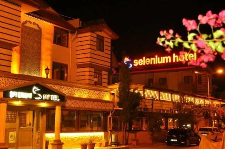 Selenium - 77
